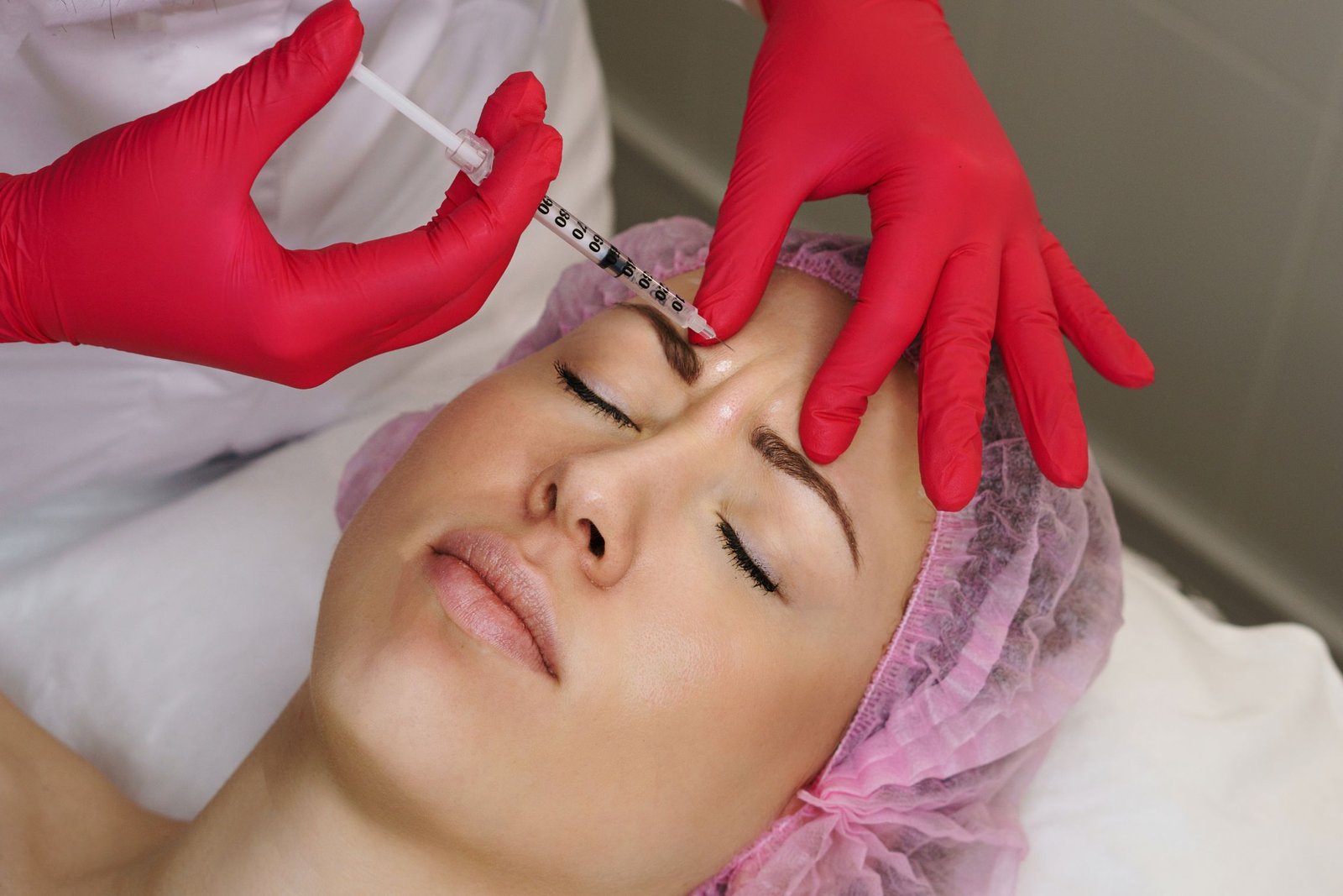 Read more about the article كيف أثّر البوتوكس على ملامحي؟ تجربتي مع حقن البوتوكس بالرياض في عيادات الرياض خطوة بخطوة